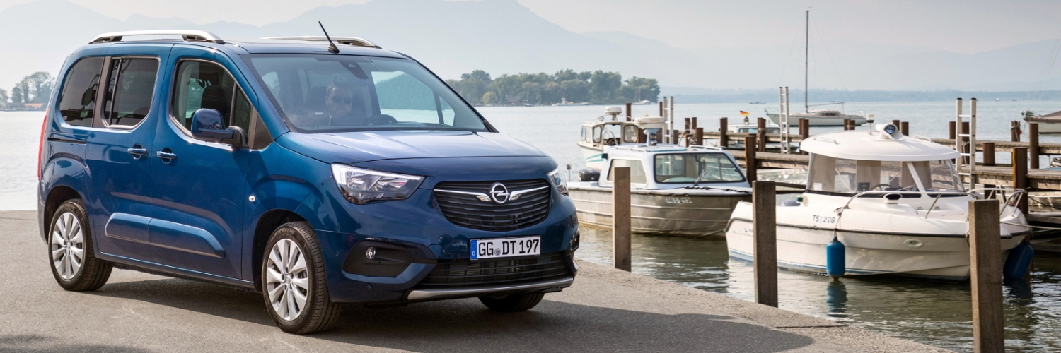 Opel_Combo_Life_l1_2018_WAV_blue_banner_1500x500